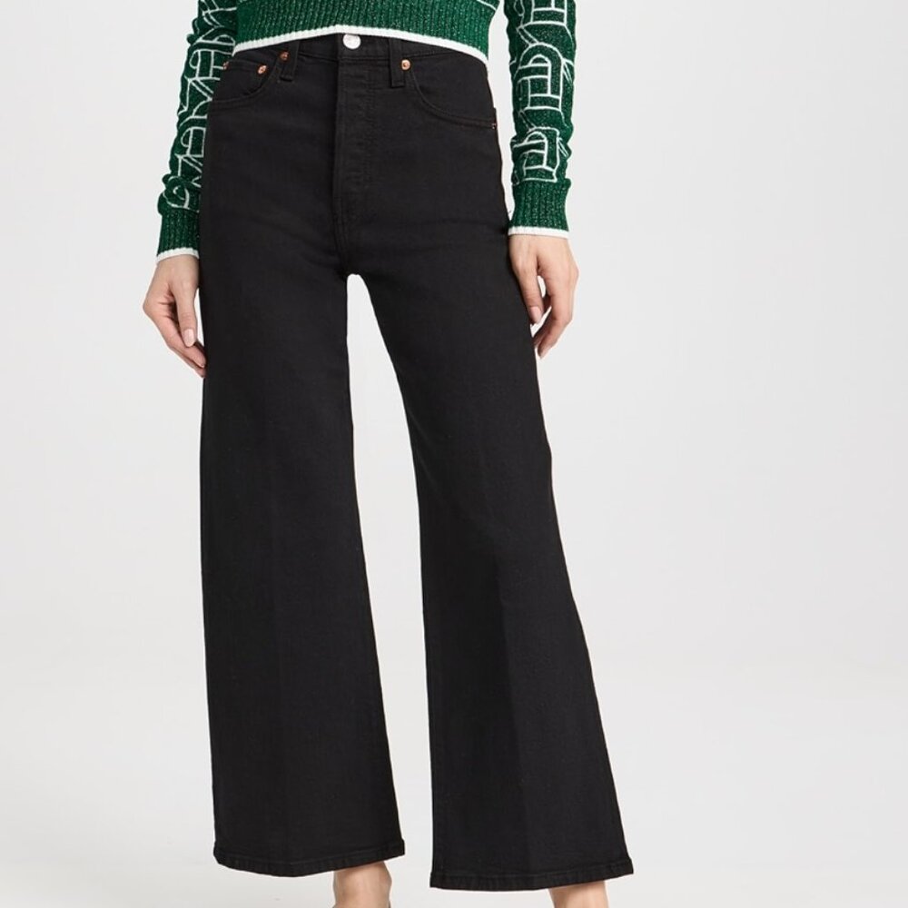 NWOT. 28. Orig $285. RE/DONE  High Rise Wide Leg Crop Jeans